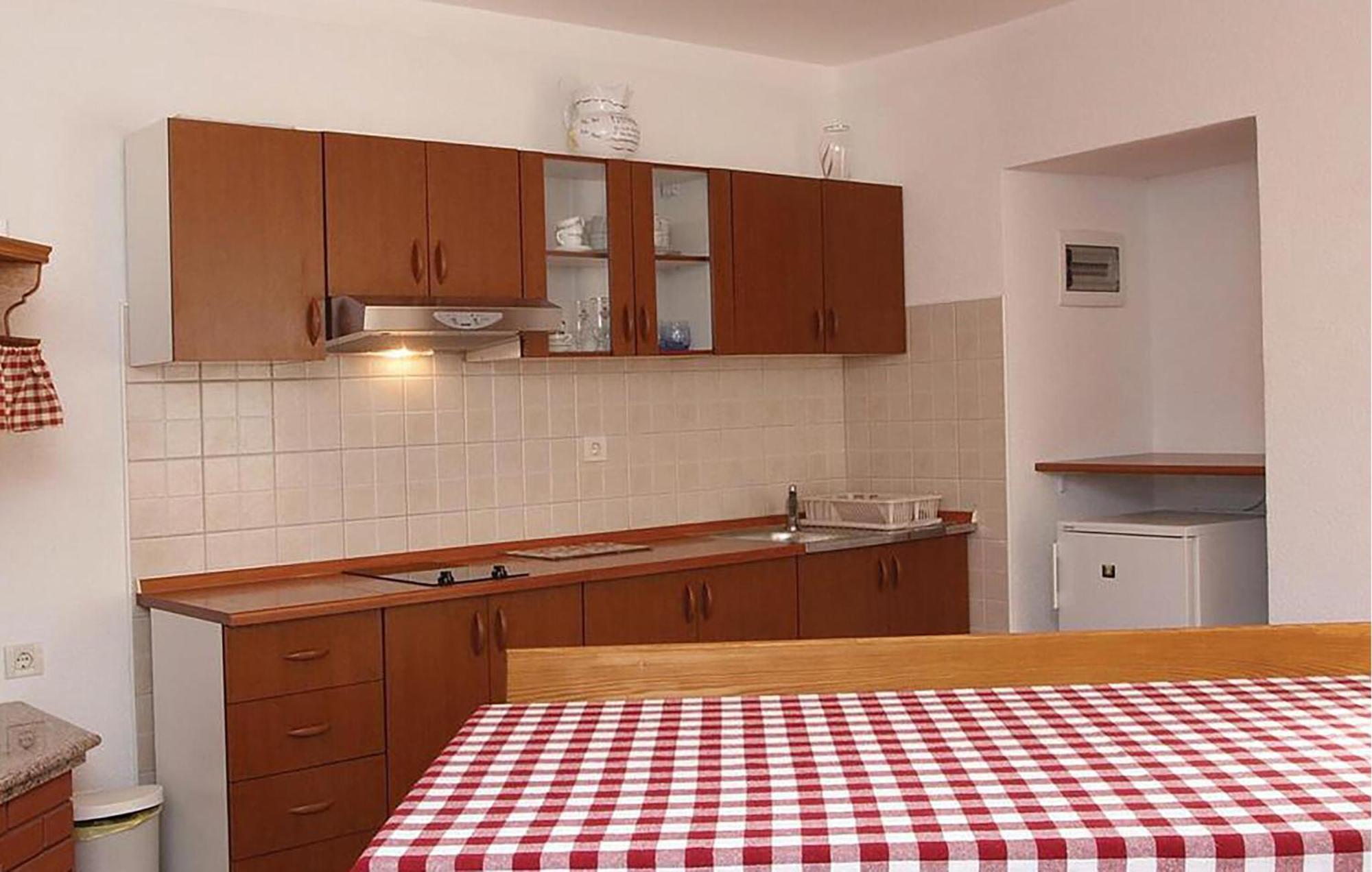 2 Bedroom Awesome Apartment In 普罗明 外观 照片